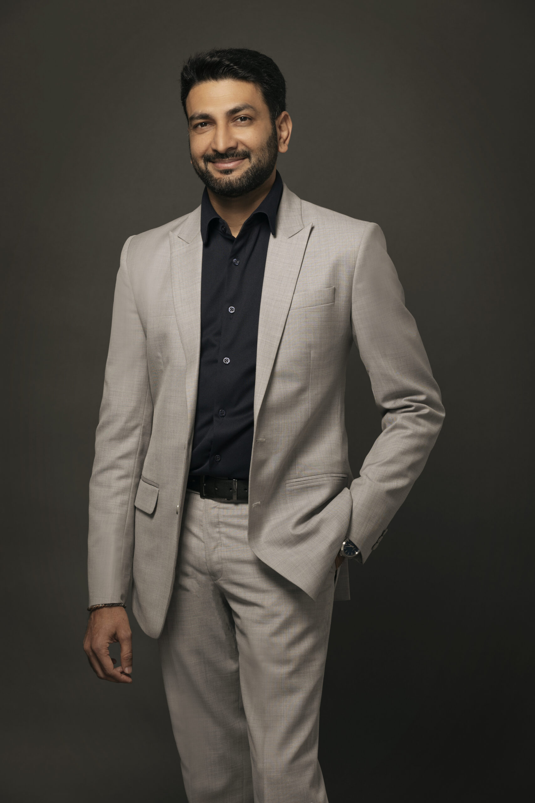 Headshot of Dr. Sunil Kakadia